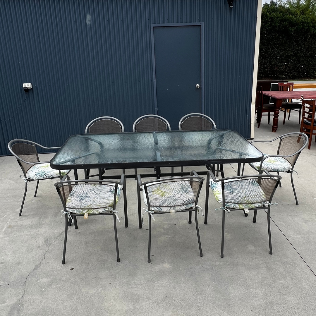 Modern Outdoor Set (Seats 6)