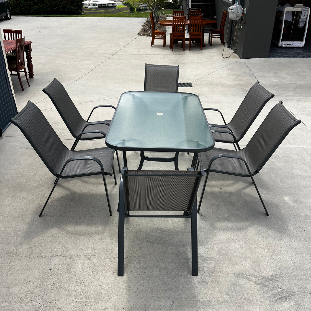 Modern Outdoor Set (Seats 6)