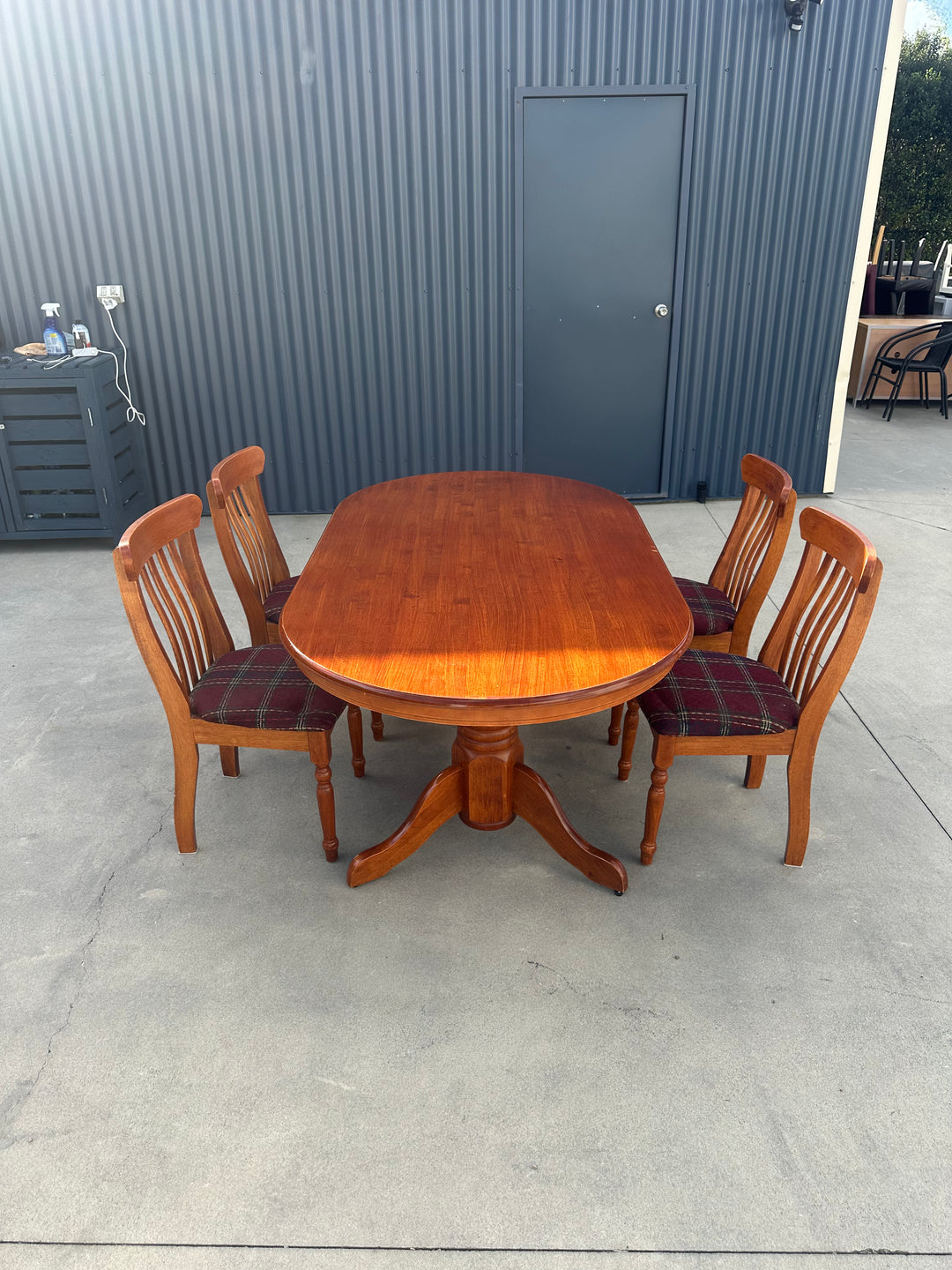 Labrador Oval Table Set gallery image 2
