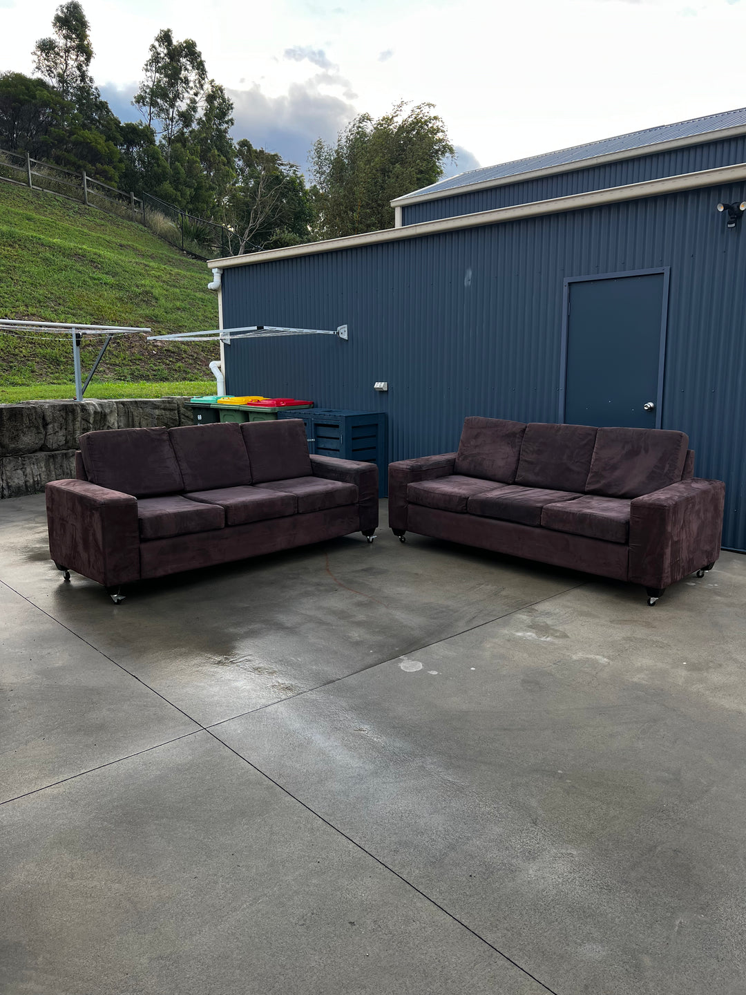 Chocolate Sofa Set gallery image 1
