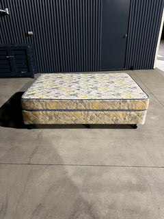 Floral Double Bed thumbnail 2