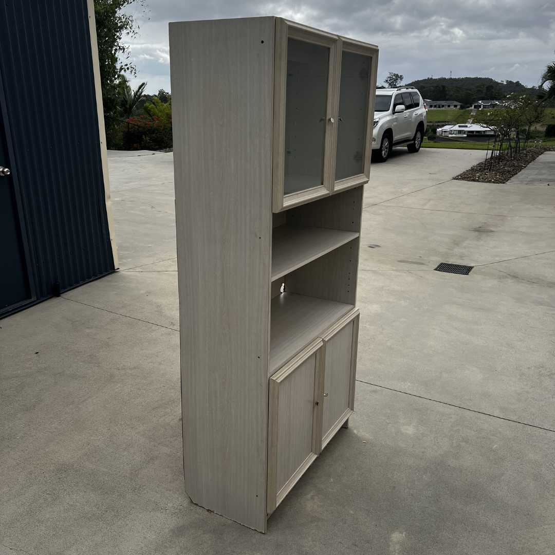White Mirror Cabinet gallery image 3