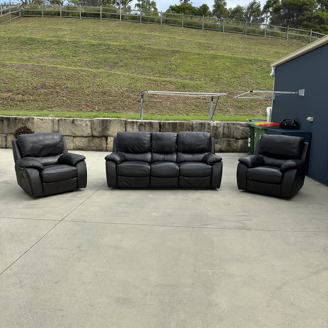 Black Leather Recliner Set gallery image 1